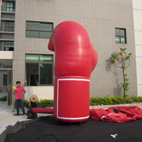 红色充气拳套造型广告GC124